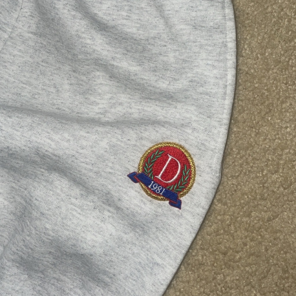 Danzy Grey Sweatpants size small